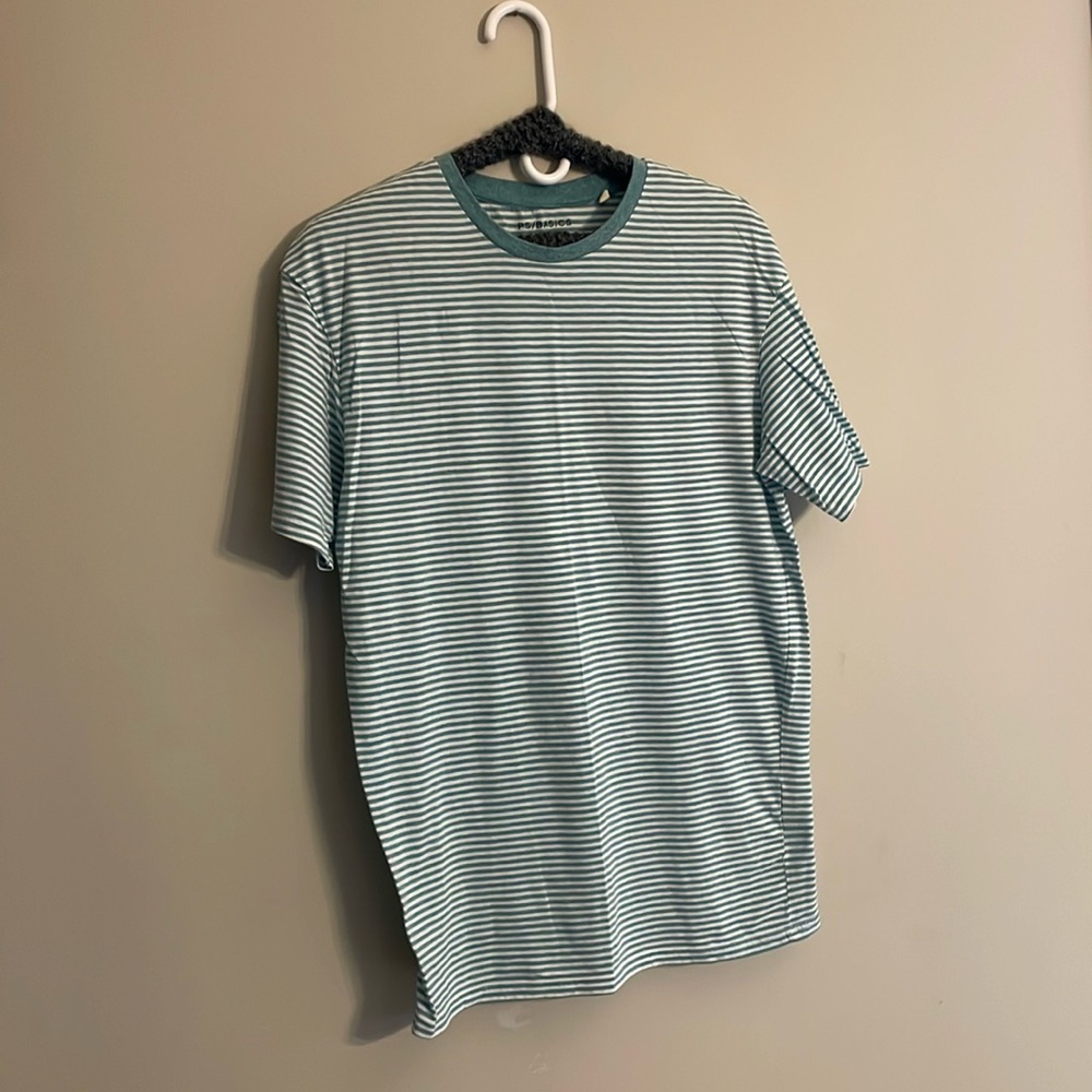 PacSun Basics Short-Sleeved Tee Shirt